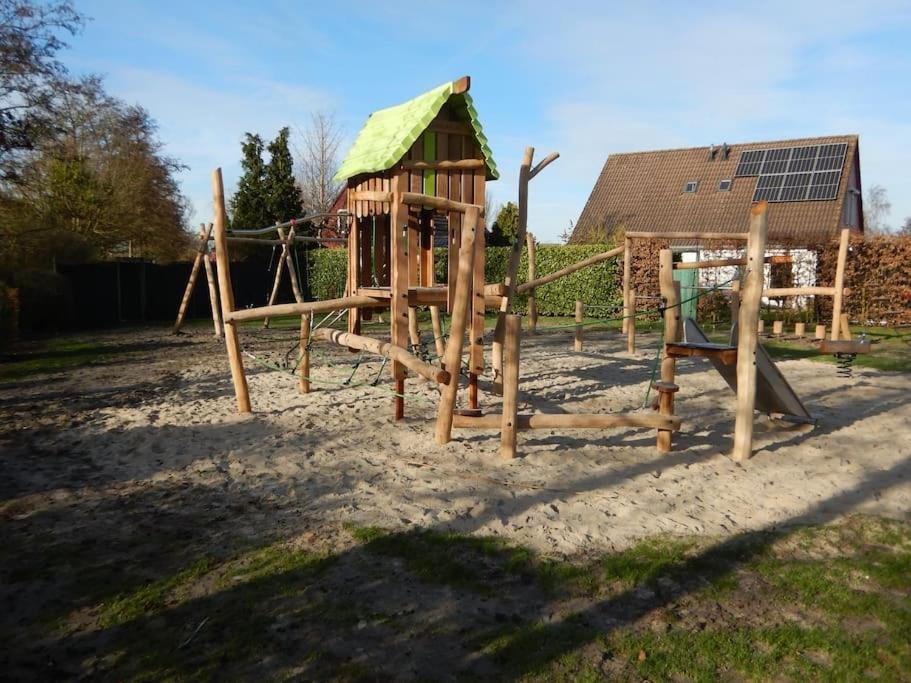 Comfortabel En Gezellig Vakantiehuis Bij Het Strand Wemeldinge Extérieur photo
