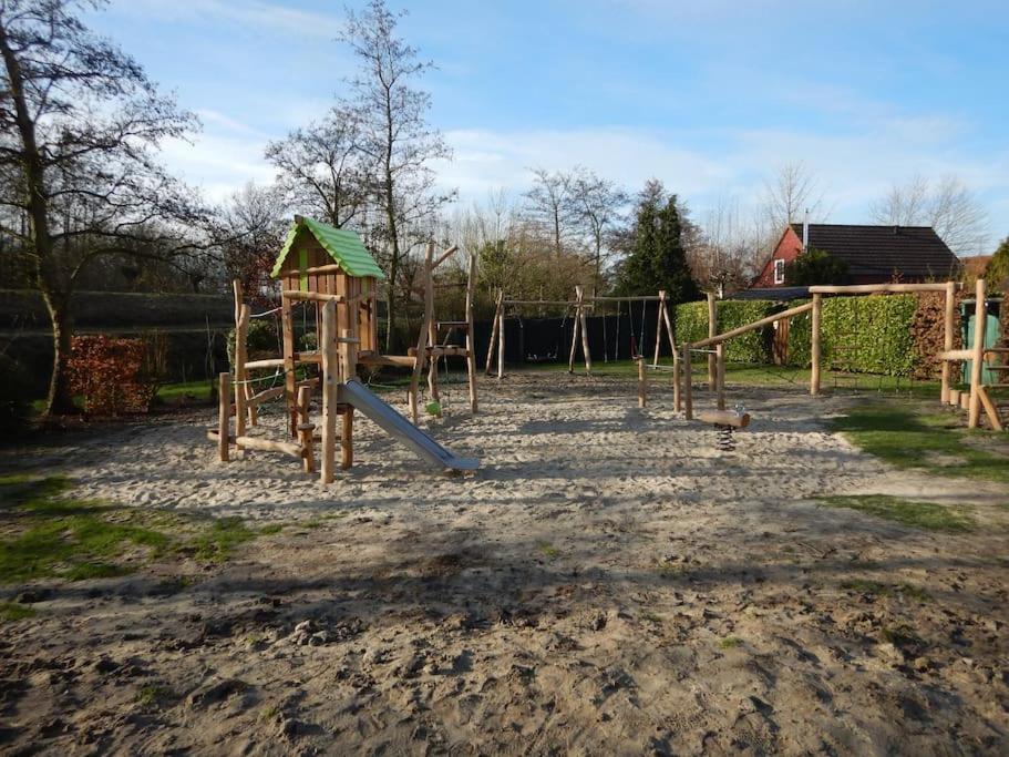 Comfortabel En Gezellig Vakantiehuis Bij Het Strand Wemeldinge Extérieur photo