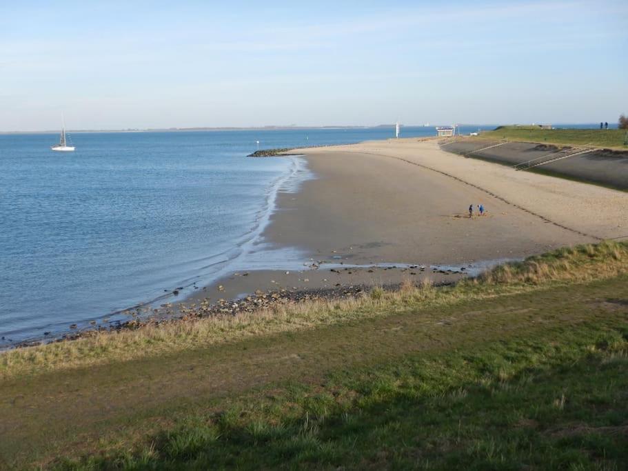 Comfortabel En Gezellig Vakantiehuis Bij Het Strand Wemeldinge Extérieur photo