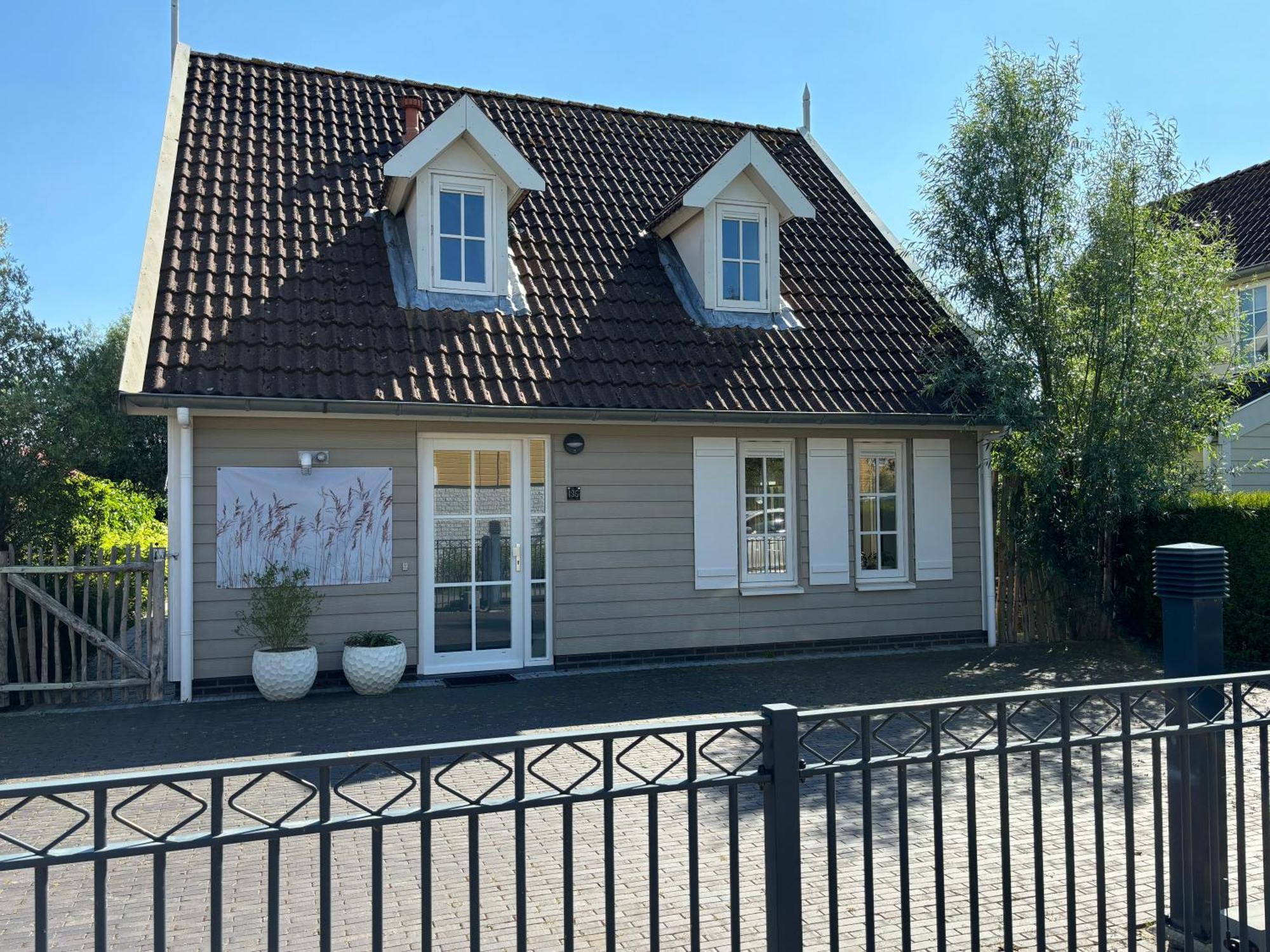 Comfortabel En Gezellig Vakantiehuis Bij Het Strand Wemeldinge Extérieur photo